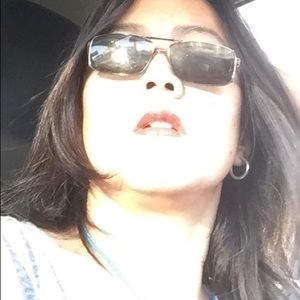 Meet your Posher, Bernadette